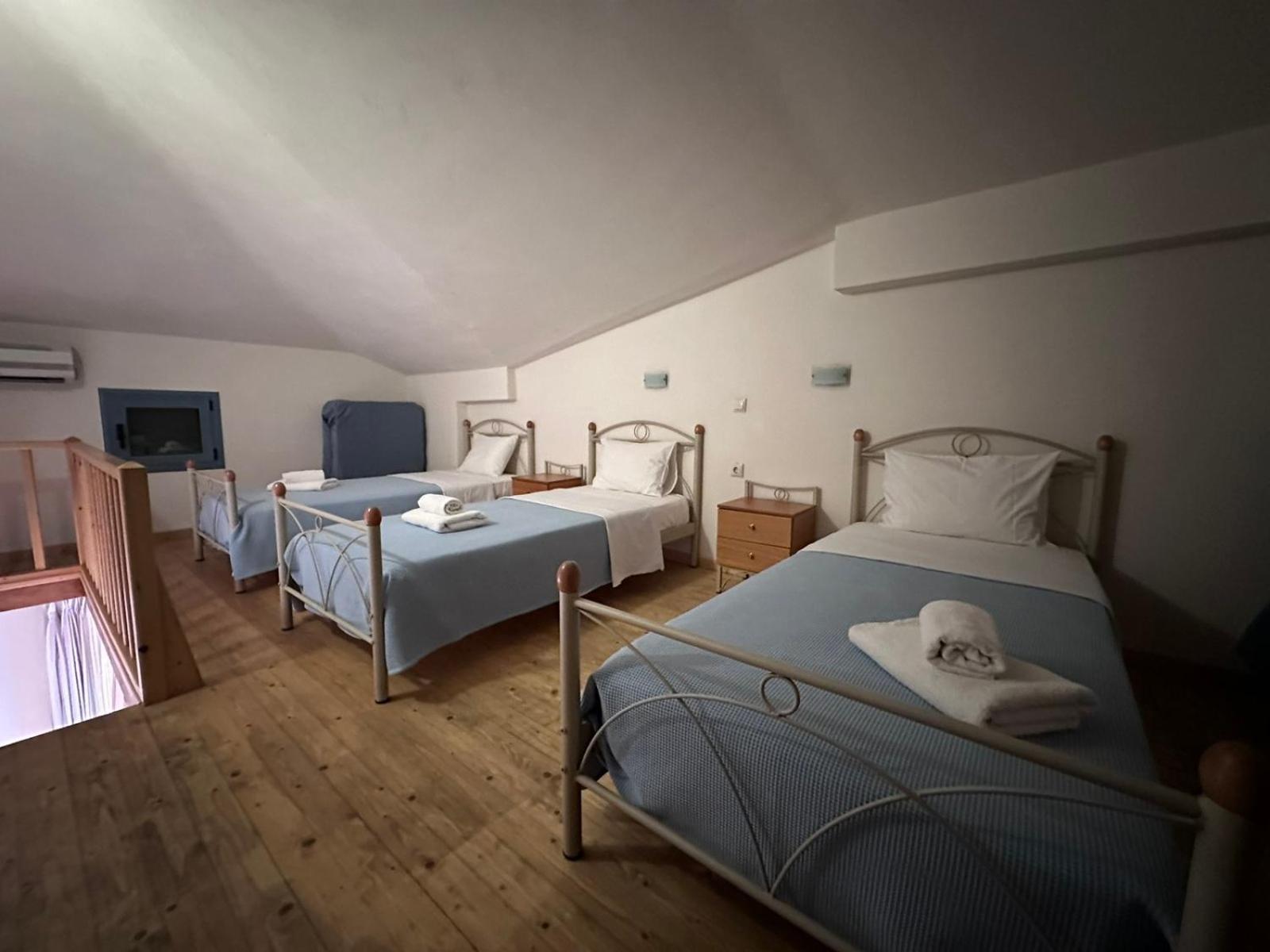 Green Island Studios Skala  Room photo