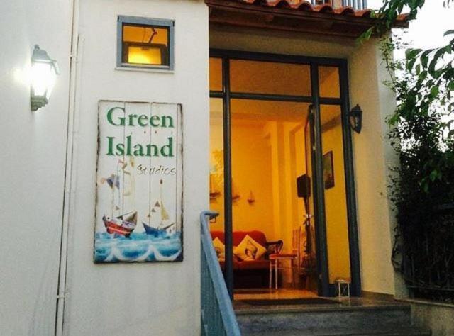 Green Island Studios Skala  Exterior photo
