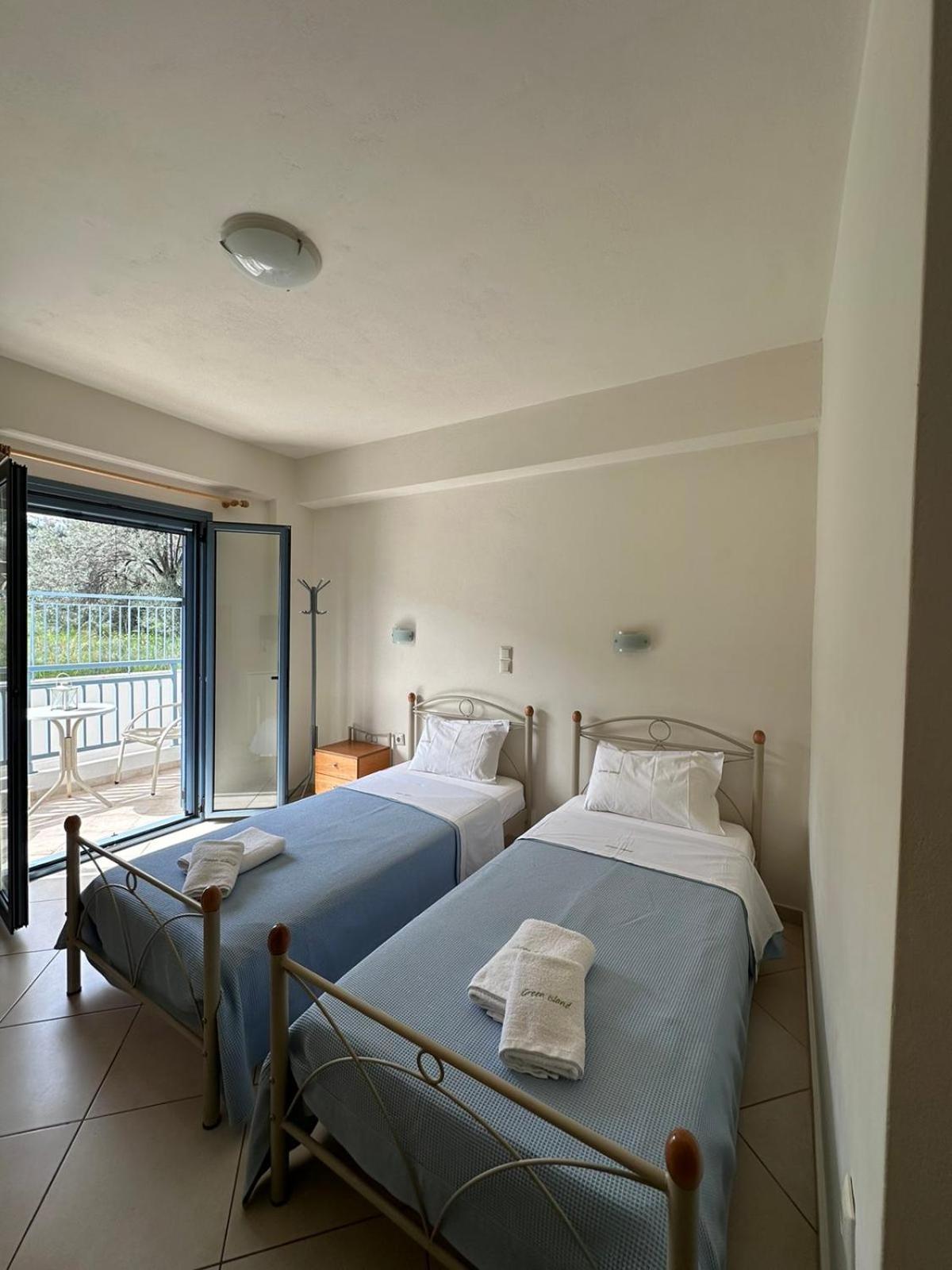 Green Island Studios Skala  Room photo